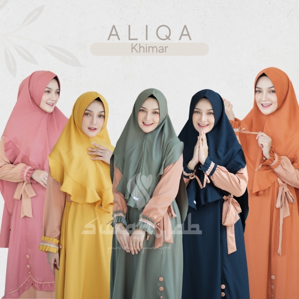 Khimar Aliqa Mom