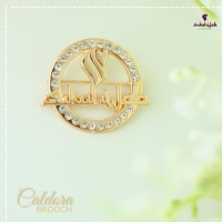 Caldora brooch